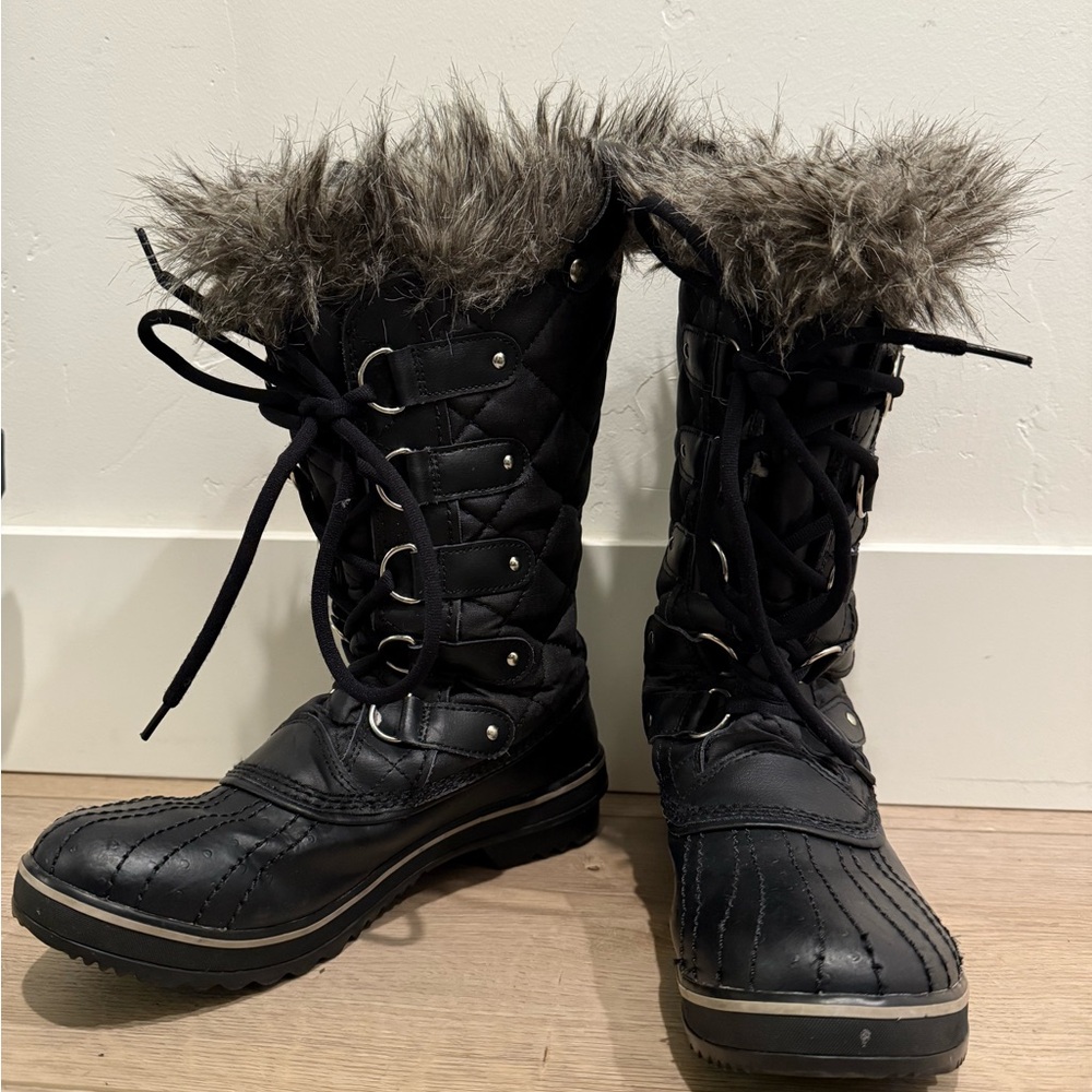 Sorel Black Quilted Fur-Trim Winter Boots
